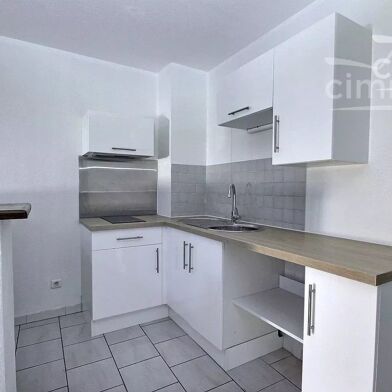 Apartment 2 rooms 411 €