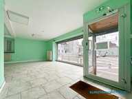 Local commercial — photo 2