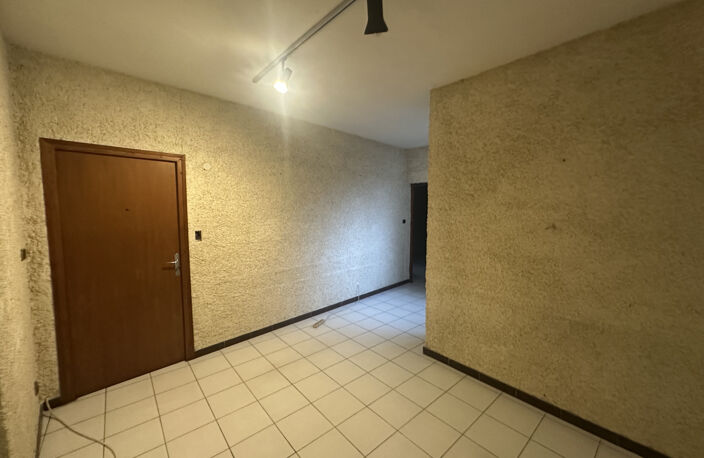 BLAGNAC - Local professionnel - 134m2 - 1400 EUR HC — photo 4