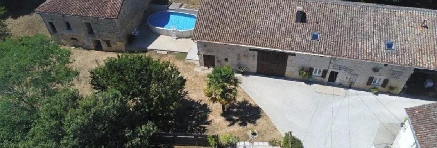 Maison 9 Pièces 240 m² à vendre à Civray (86400)