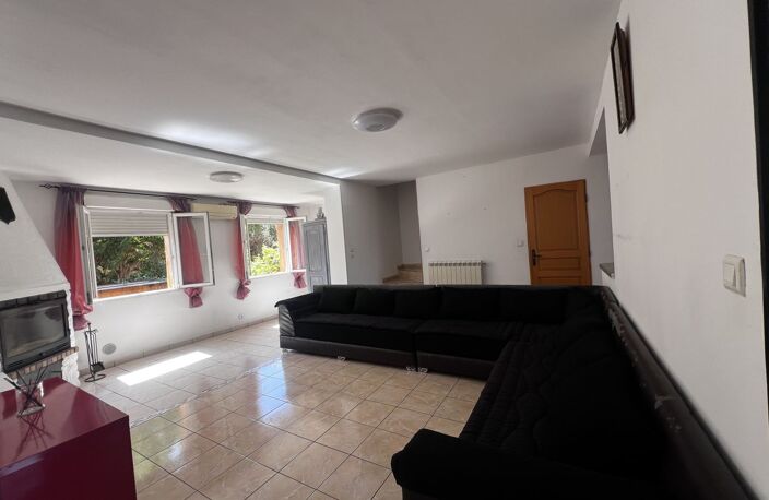 Villa PROCHE ECOLE — photo 3