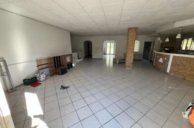 Commerce 2 pièces 191100 €