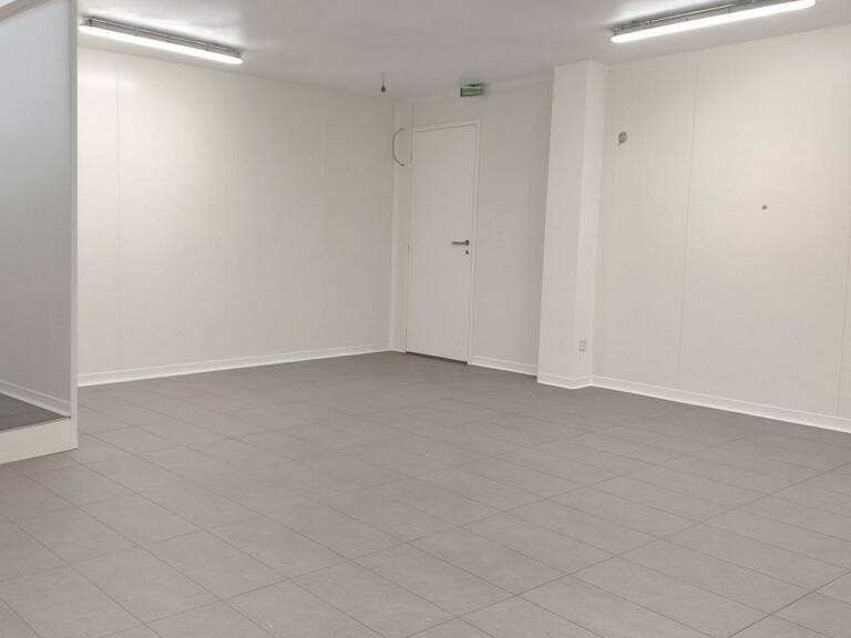 Immeuble à fort potentiel  Emplacement premium à Cambrai — photo 1
