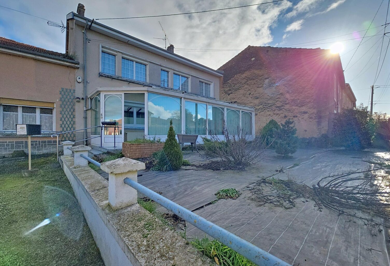 Maison de 229 m2 dont 86 m2 à rénover — photo 1