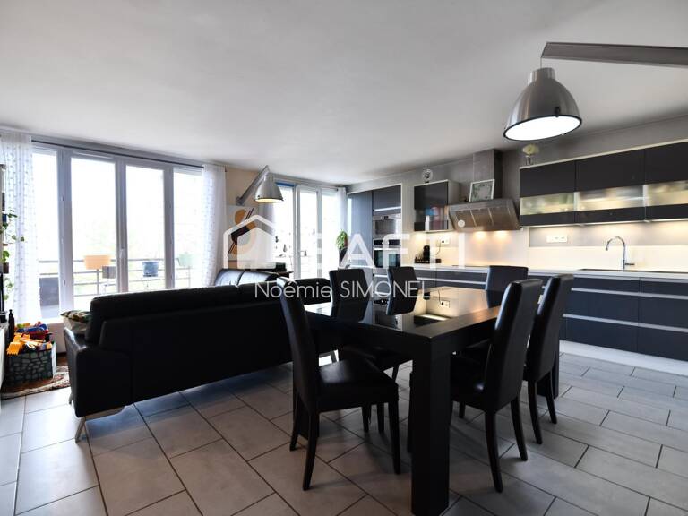 Grand appartement de trois pièces ! Ravalement réalisé récemment! — photo 1