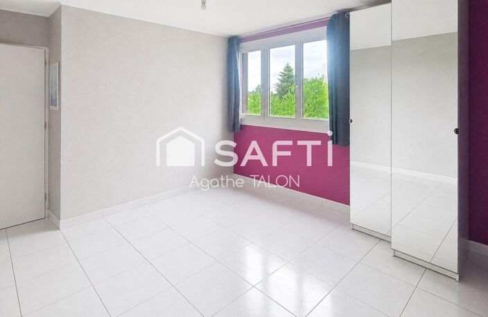 Appartement lumineux 3 pièces avec loggia, parking et cave — photo 4