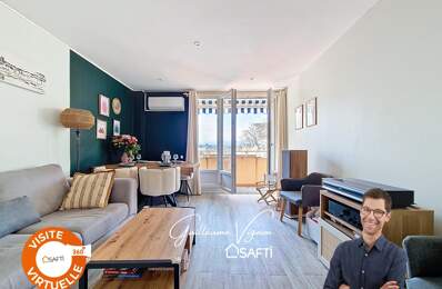 T4 traversant en bon état avec terrasse — photo du bien