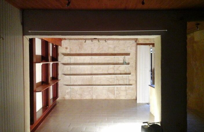 Local commercial — photo 5