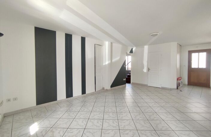 Appartement hors copropriété — photo 2