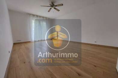 Appartement 4 pièces 270000 €