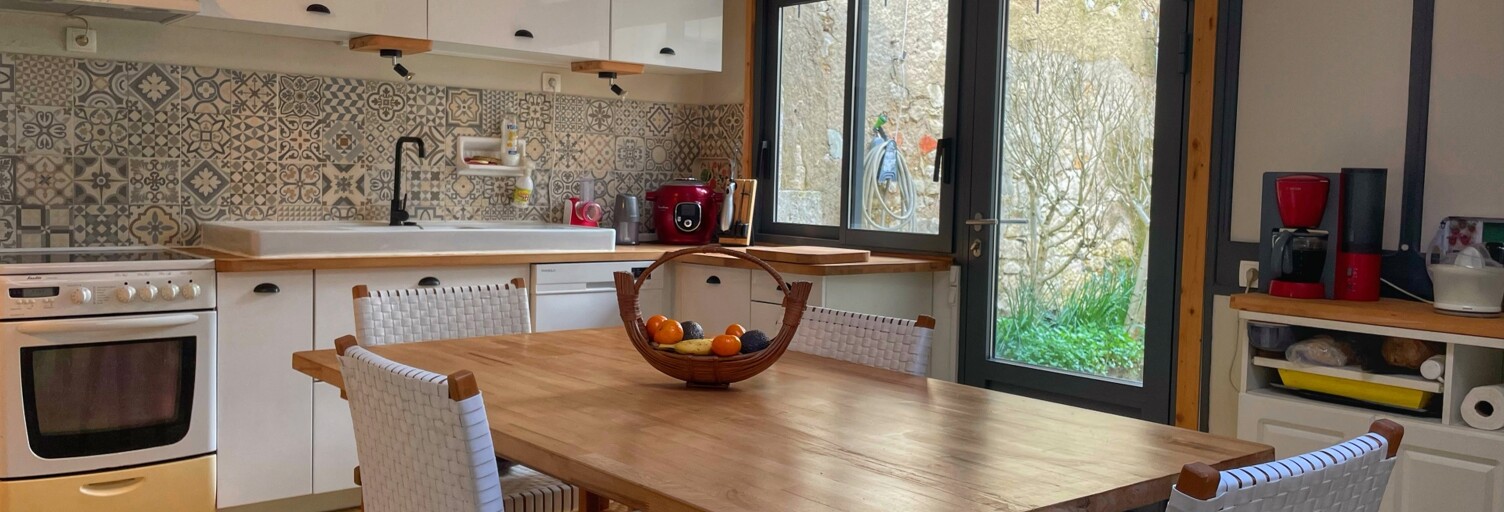 Maison 5 Pièces 165 m² à vendre à La Rochefoucauld-en-Angoumois (16110)