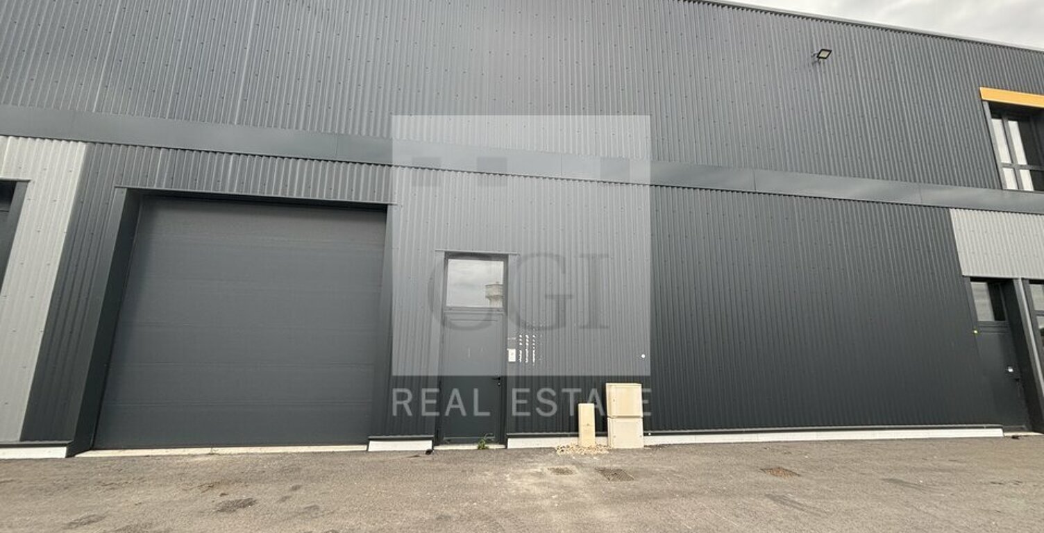 LOCAL D'ACTIVITE / BUREAUX à LOUER — photo 1