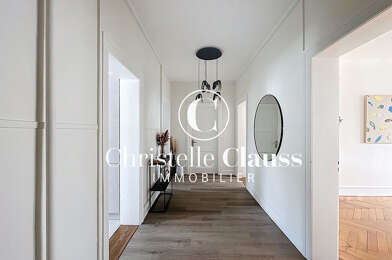 Appartement 3 pièces 245800 €