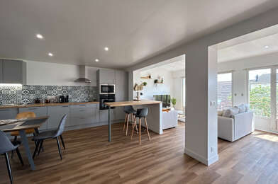 Appartement 5 pièces 1700 €