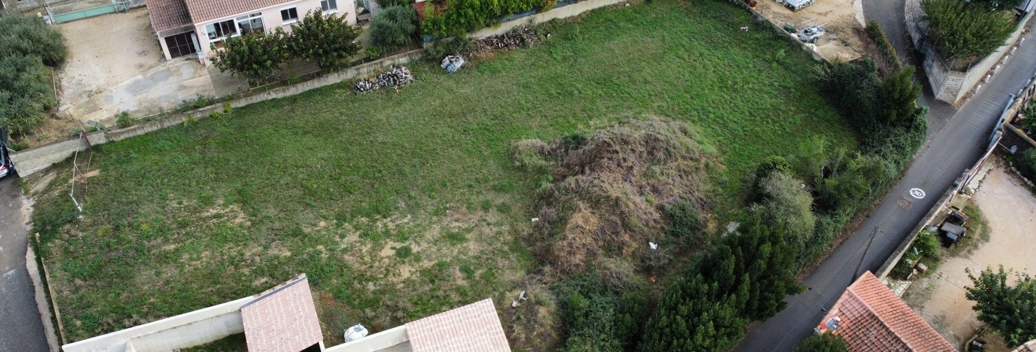 Terrain  582 m² à vendre à Saint-Laurent-des-Arbres (30126)