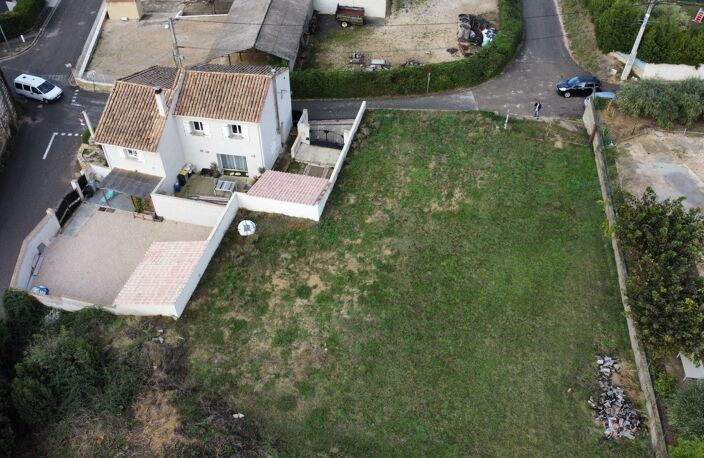 Terrain — photo 2