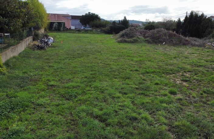 Terrain — photo 3