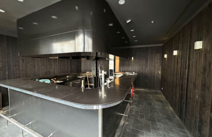 Local commercial  ABBESSES MONTMARTRE 55m2 — photo 3