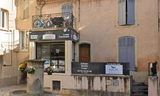 Commerce 1 Pièce 30 m² à louer à Eyguières (13430)