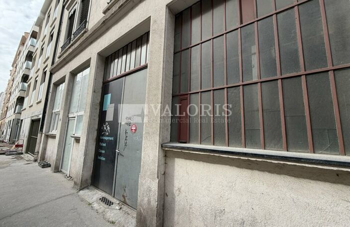 LOCAL COMMERCIAL à LOUER — photo 2