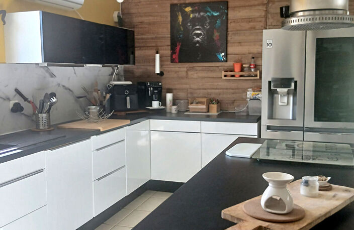 SAUJON-MAISON  167m² avec garage ,véranda et piscine sur 720m² — photo 5