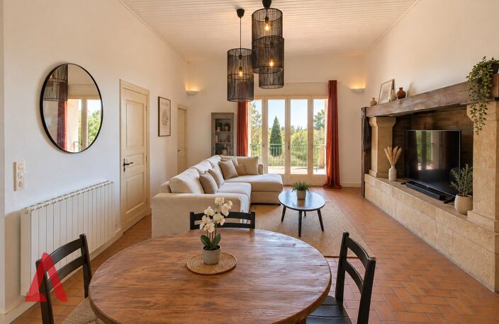 Charme méditerranéen dans un domaine viticole historique | Appartement 2 chambres | Grande terrasse | Parc privé, 2 piscines et 2 places de parking | 195 000  I Alignan-du-Vent — photo 2