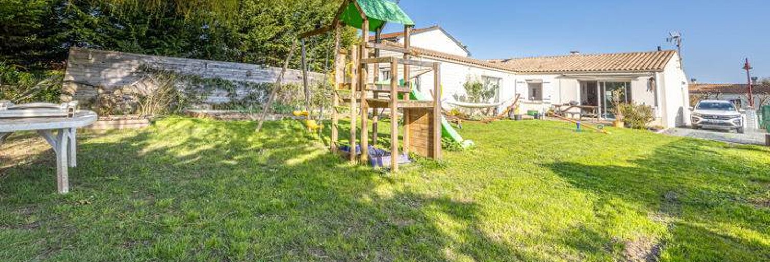 Maison 7 Pièces 136 m² à vendre à La Devise (17700)