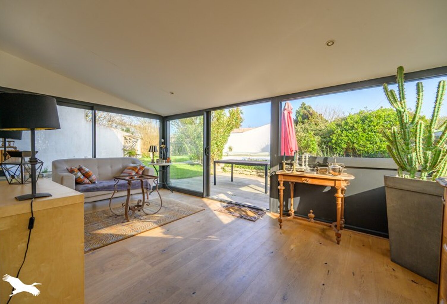 Maison en pierre de 6 pièces principales — photo 1