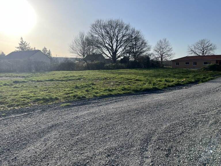 Terrain à bâtir de 0 pièces principales — photo 1