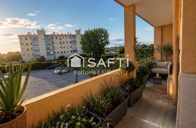 Appartement T3 rénové de 69m², à 900m des plages — photo du bien