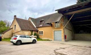 Immeuble  330 m² à vendre à Saint-Amand-en-Puisaye (58310)
