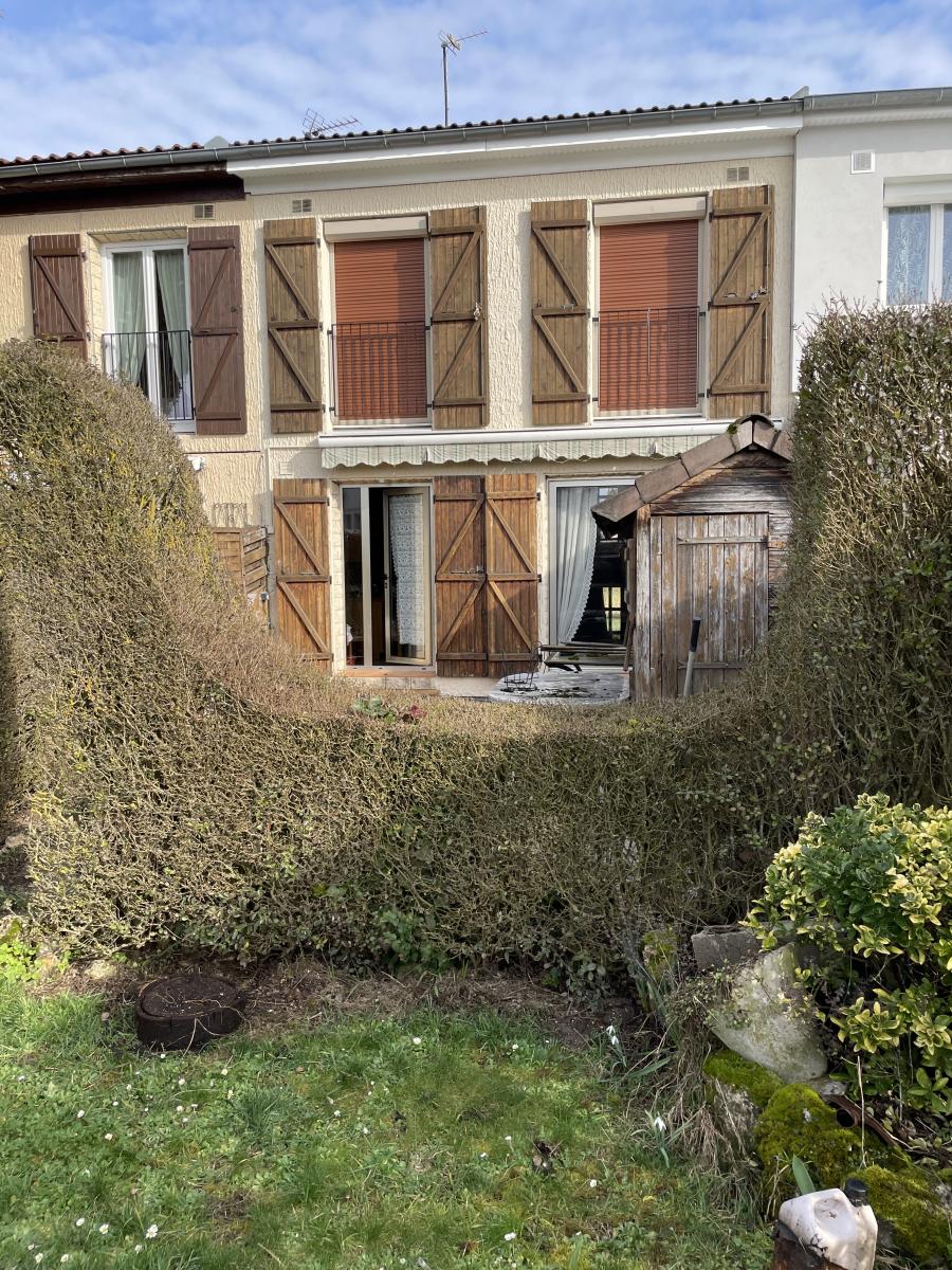 Villa / Maison  T5 à vendre Tinqueux 51430