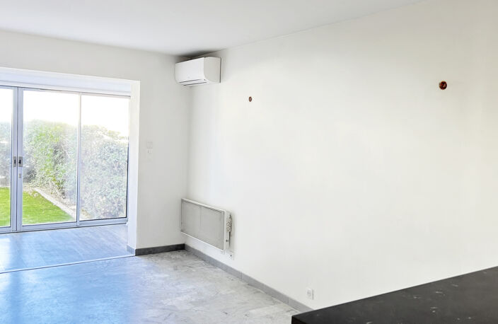 Six-Fours Très beau T2 de 51m2 en rez-de-jardin avec vue Mer — photo 3