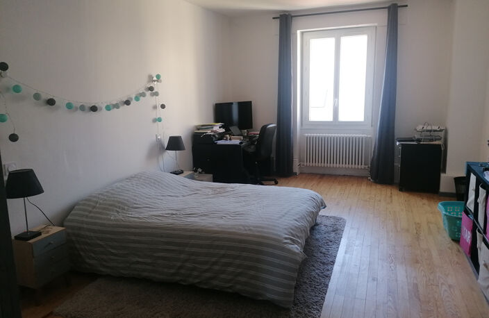 APPARTEMENT T3 EN 2E ETAGE — photo 2