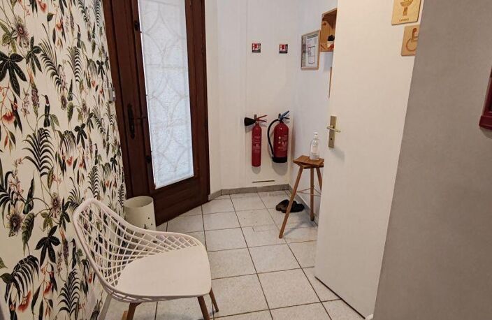 Vente Murs commerciaux 44 m&sup2; — photo 2