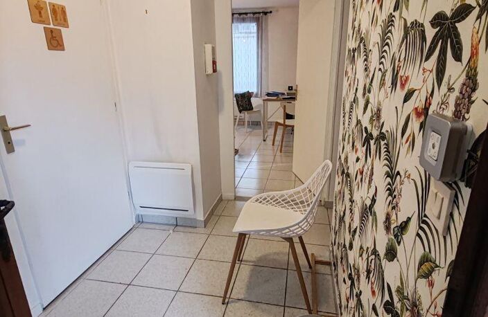Vente Murs commerciaux 44 m&sup2; — photo 3