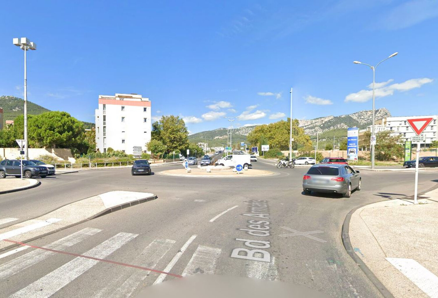 Lot de 3 parkings à Toulon Est — photo 1