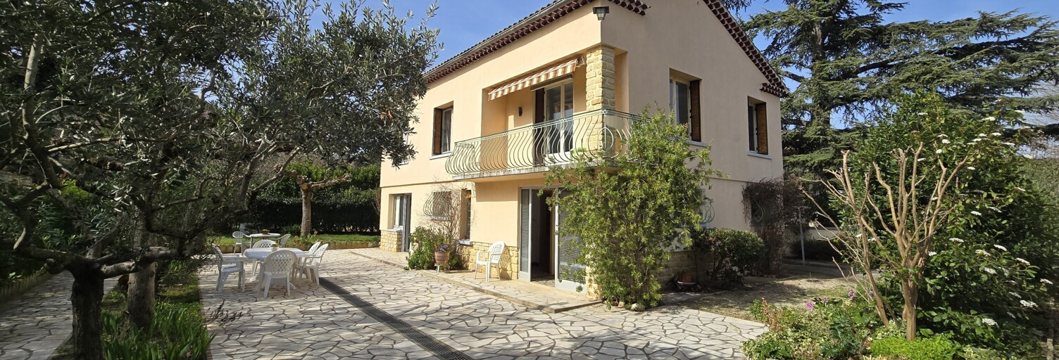 Maison 6 Pièces 146 m² à vendre à Connaux (30330)