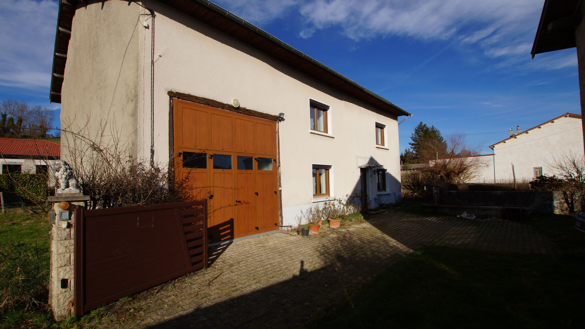 Villa / Maison  T6 à vendre Sainte-Anne-sur-Gervonde 38440