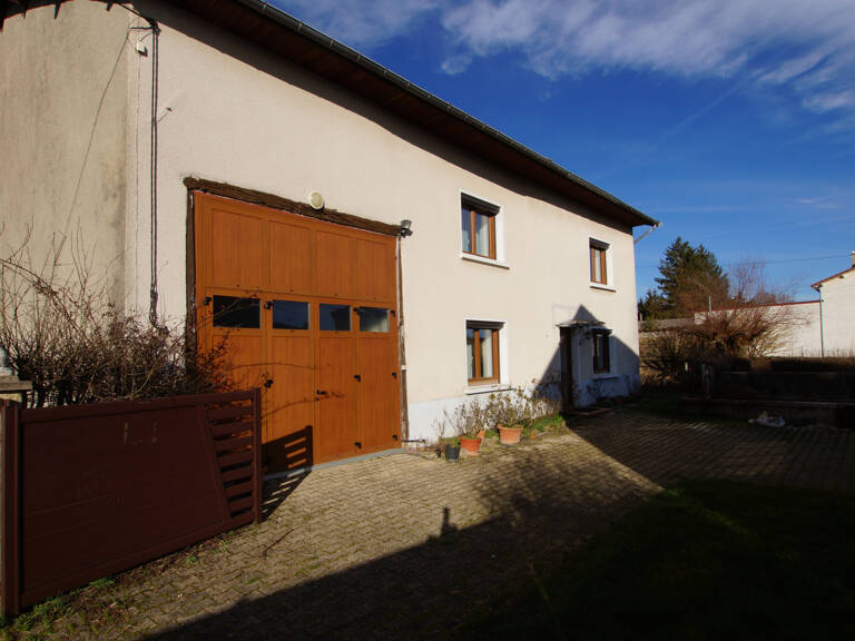 Jolie fermette au centre d'un petit hameau — photo 1