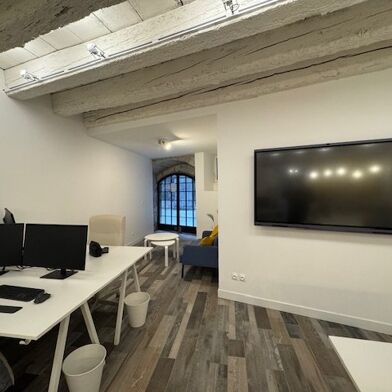 Commerce  136400 €