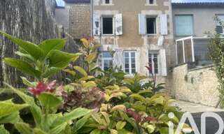 Maison 8 Pièces 190 m² à vendre à Ronsenac (16320)
