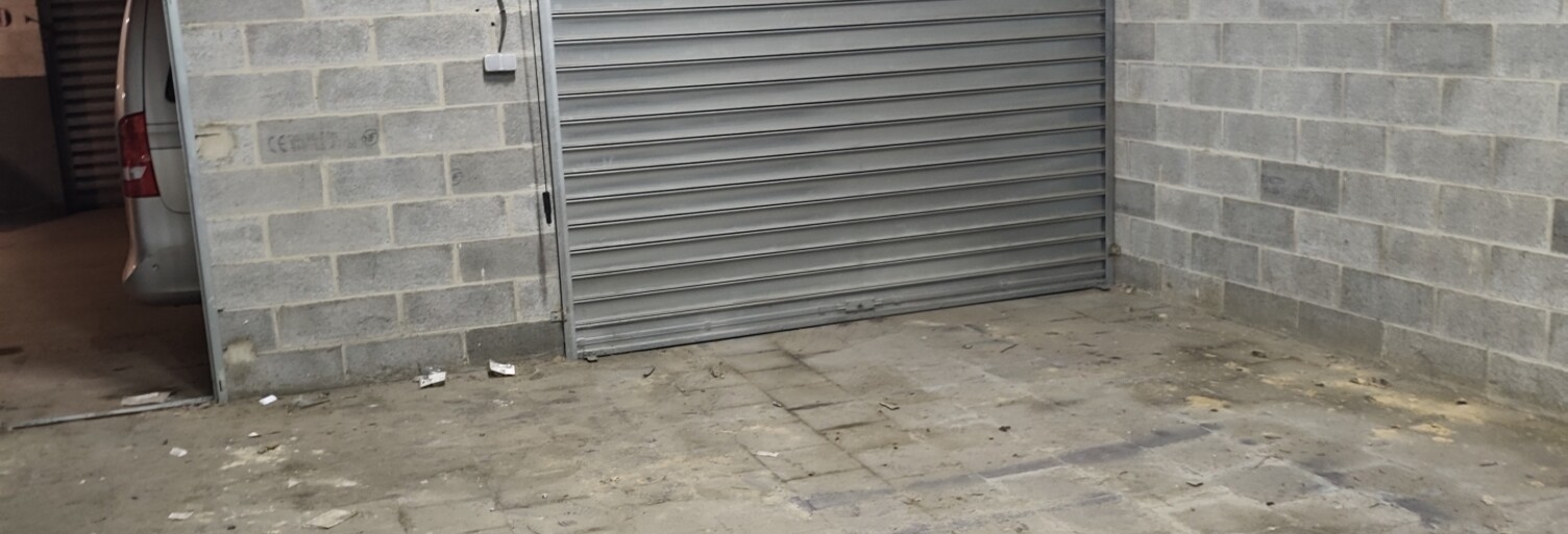 Garage  110 m² à vendre à Wattrelos (59150)