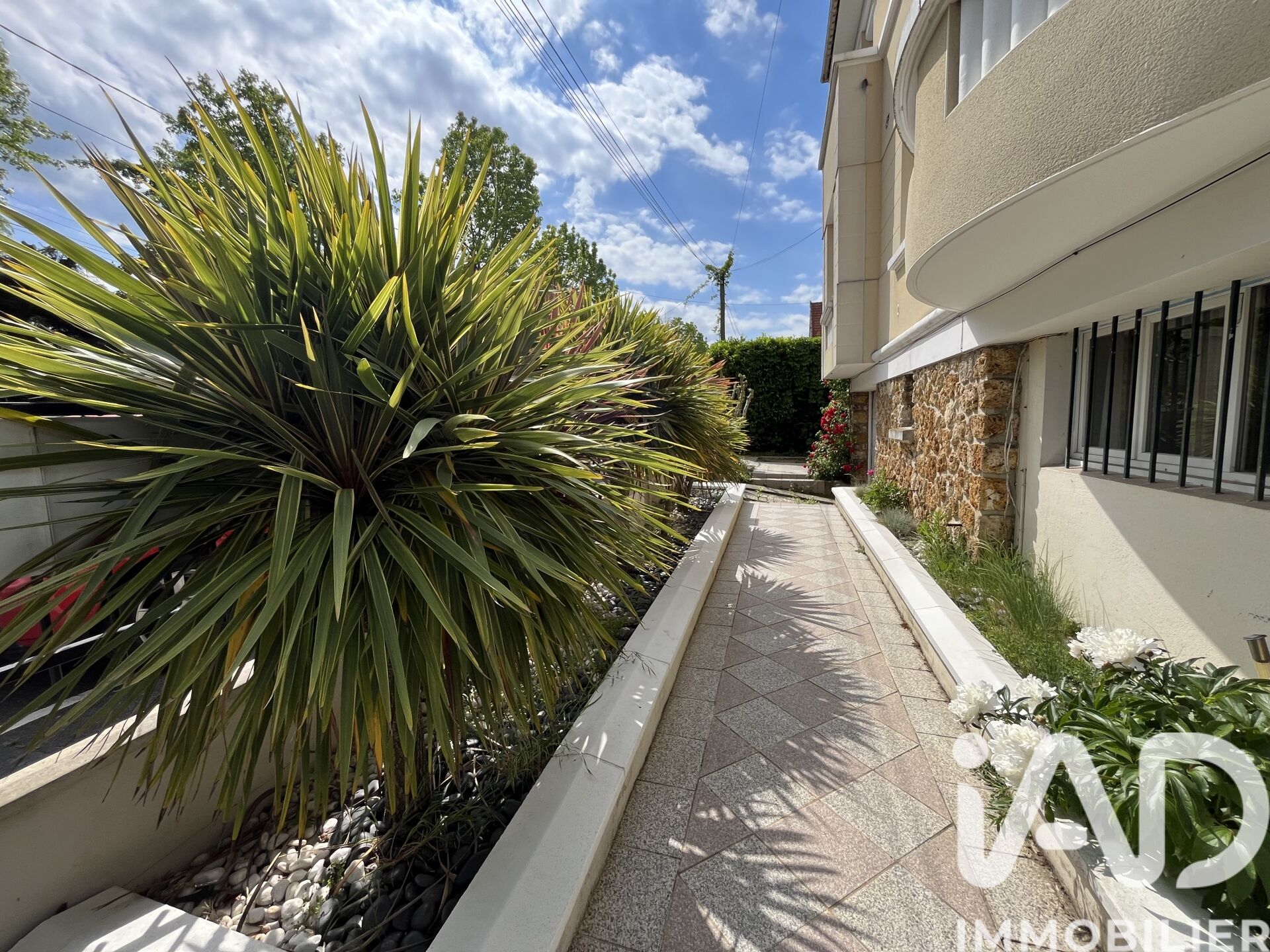Vente Maison/villa 8 pièces - Photo 2