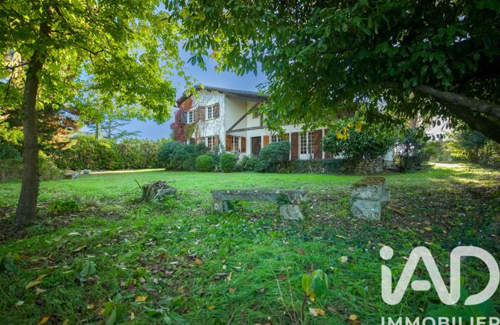 Vente Maison/villa 10 pièces — photo 2