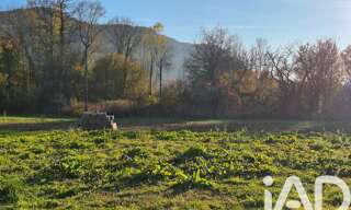 Terrain  738 m² à vendre à Vions (73310)