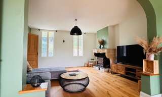 Maison 7 Pièces 228 m² à vendre à Montagne (33570)