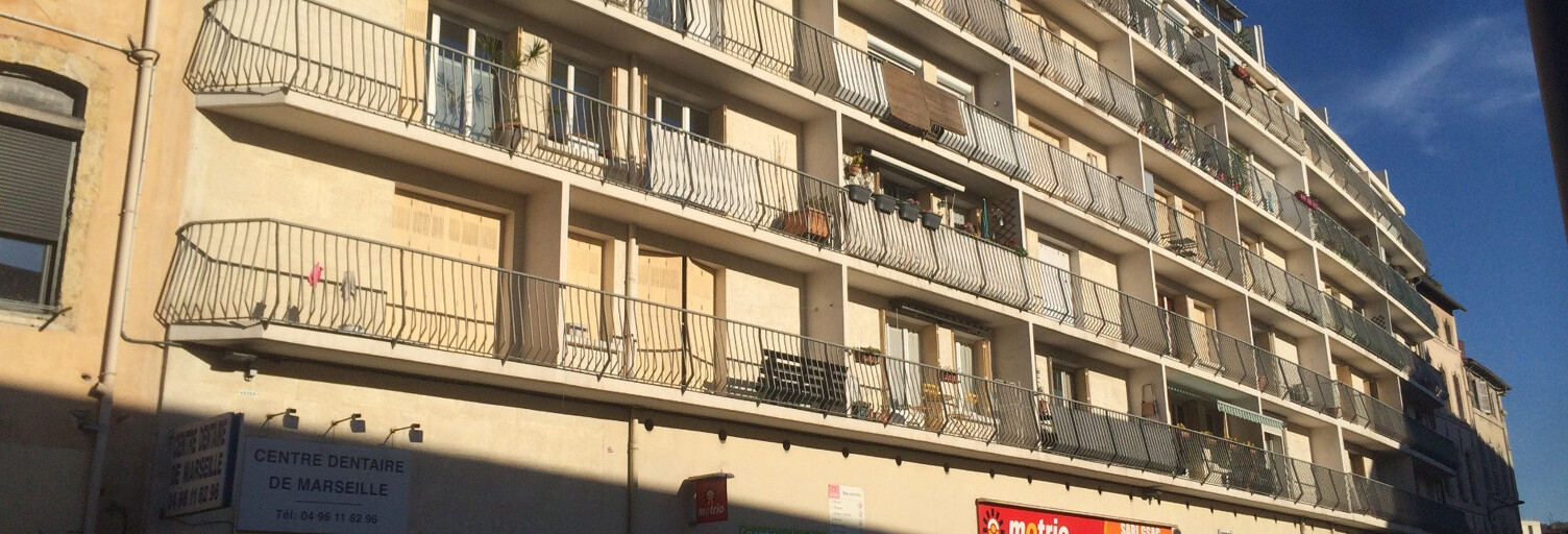 Garage  13 m² à louer à Marseille 2 (13002)