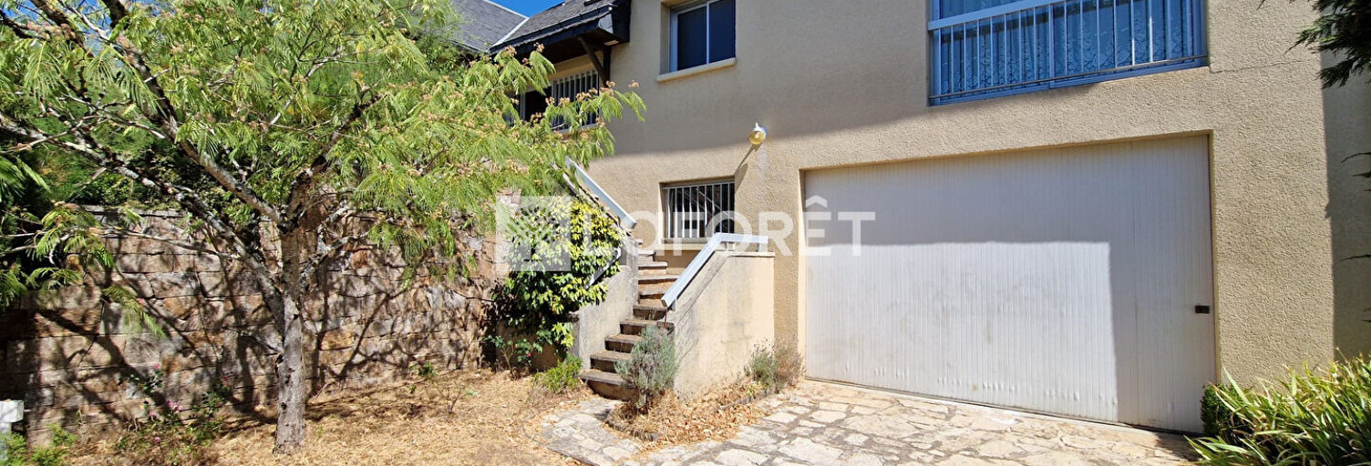 Maison 10 Pièces 250 m² à vendre à Sainte-Radegonde (12850)