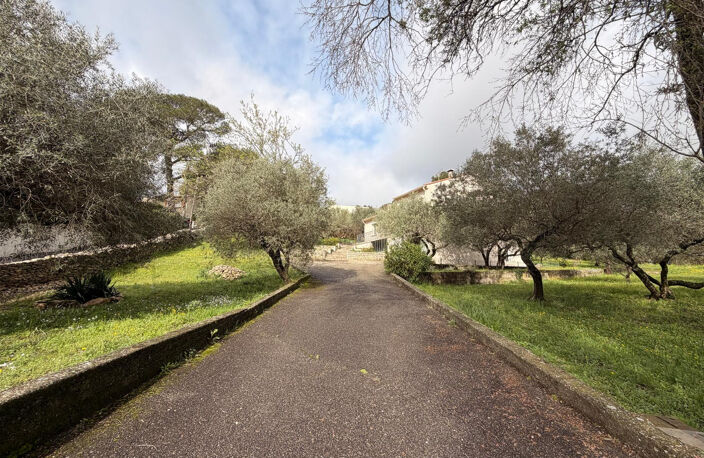 NIMES LA GAZELLE/SOPHORAS Belle maison 4 pièces 155m2 avec g — photo 3